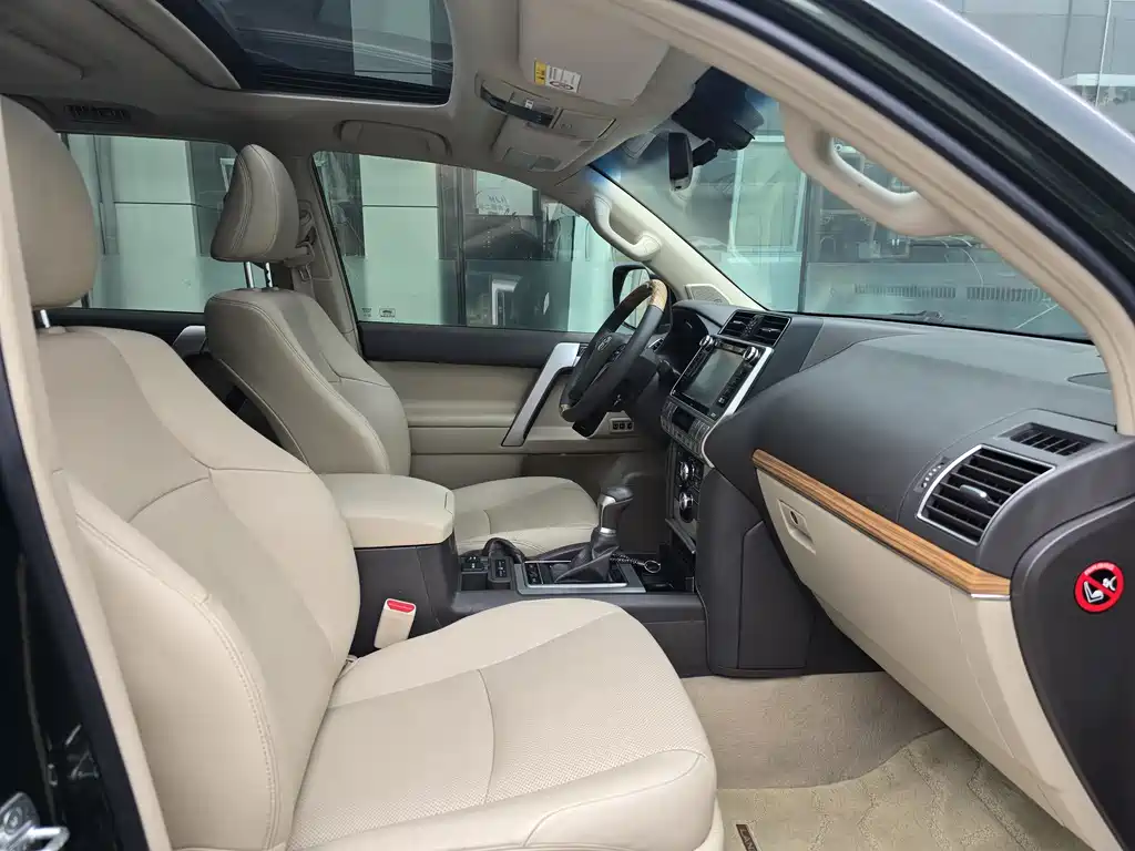 Toyota Prado 2019 — фото 16
