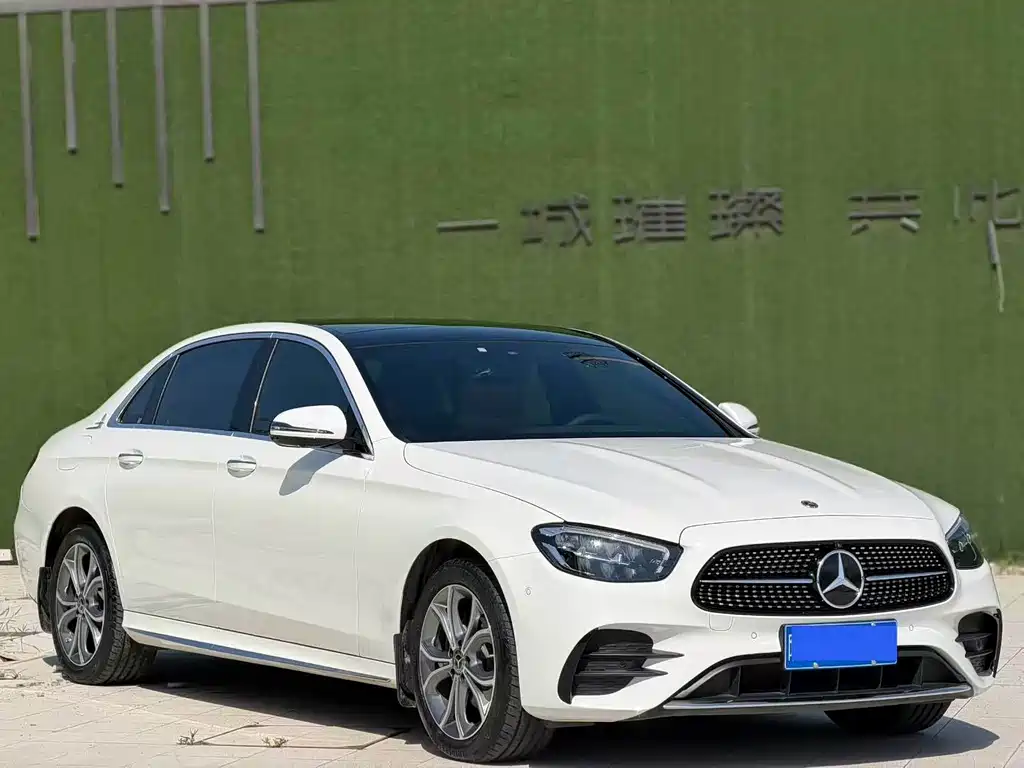 Mercedes-Benz E-Class 2023