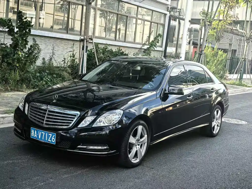 Mercedes-Benz E-Class 2013