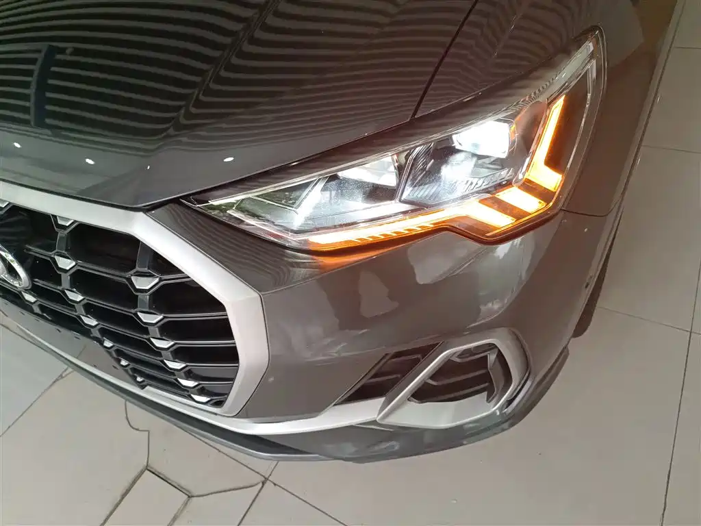 Audi Q3 2021 — фото 24