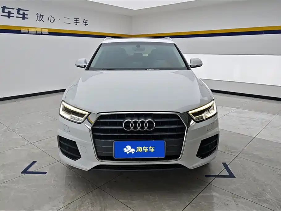Audi Q3 2018 — фото 2