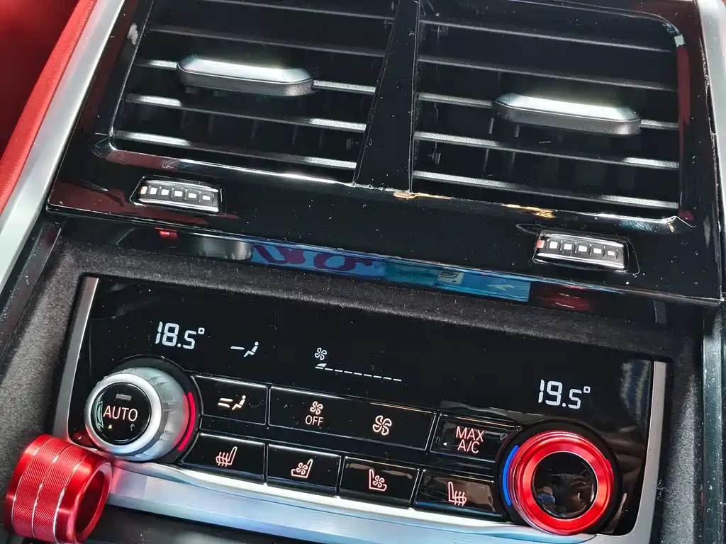 BMW 7 Series 2021 — фото 13
