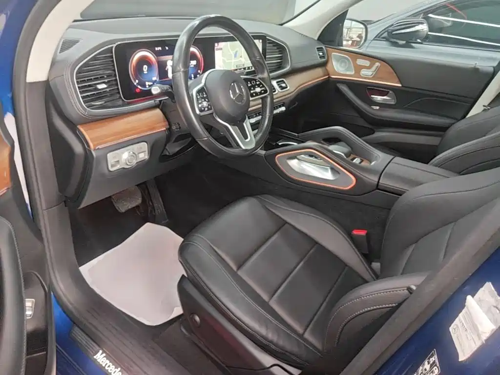 Mercedes-Benz GLE 2020 — фото 15