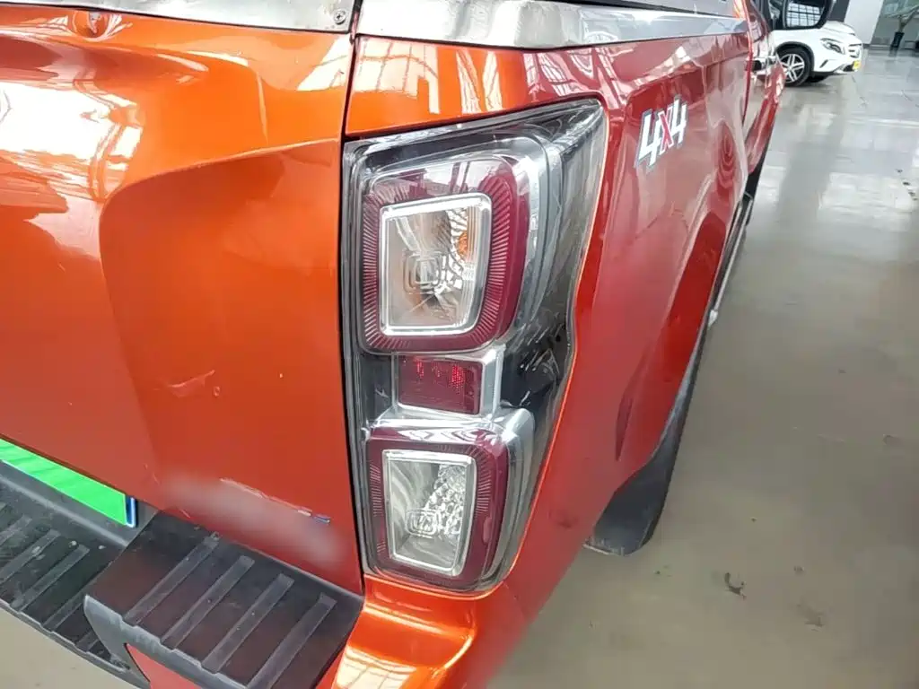 Isuzu D-MAX 2022 — фото 8
