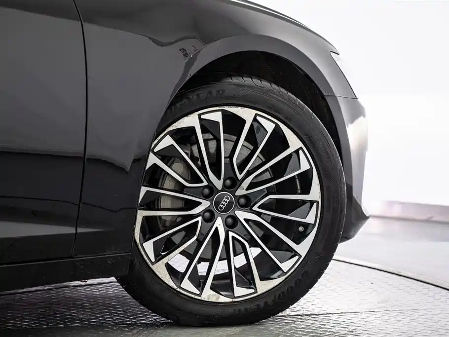 Audi A6L 2021 — фото 19