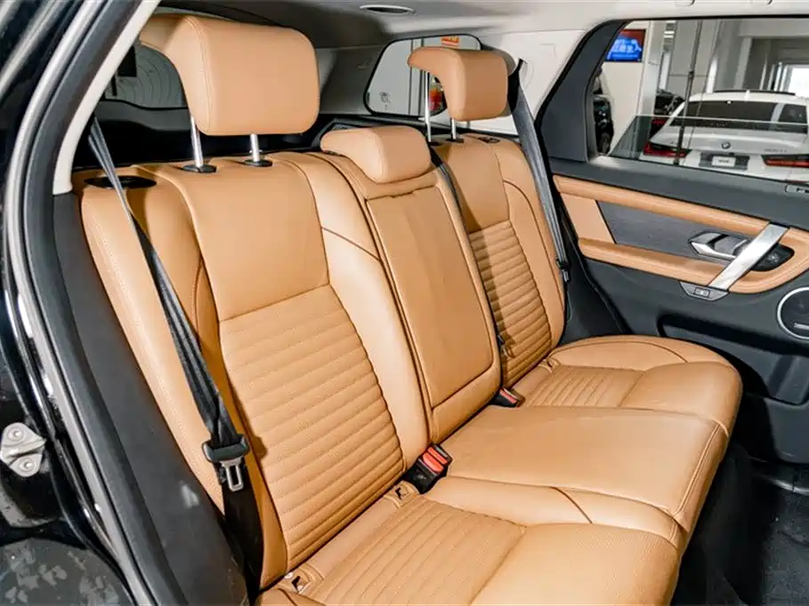 Land Rover Discovery Sport 2024 — фото 23