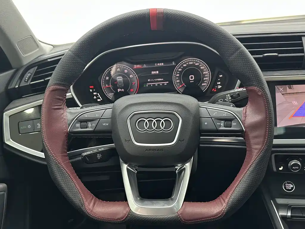 Audi Q3 2022 — фото 12