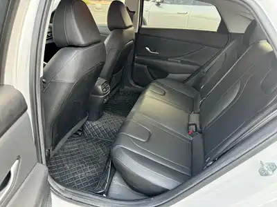 Hyundai Elantra 2023