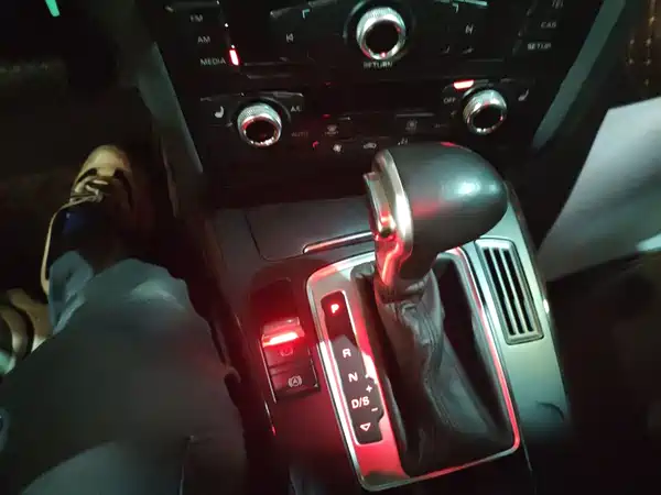 Audi A4L 2015