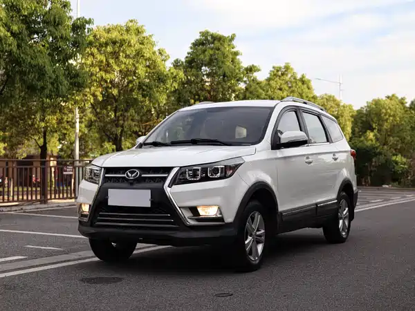 BAIC Huansu S3 2016