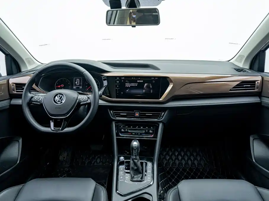 Volkswagen Tharu 2022 — фото 12