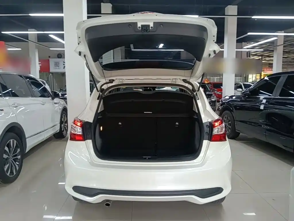 Nissan Tiida 2023 — фото 19