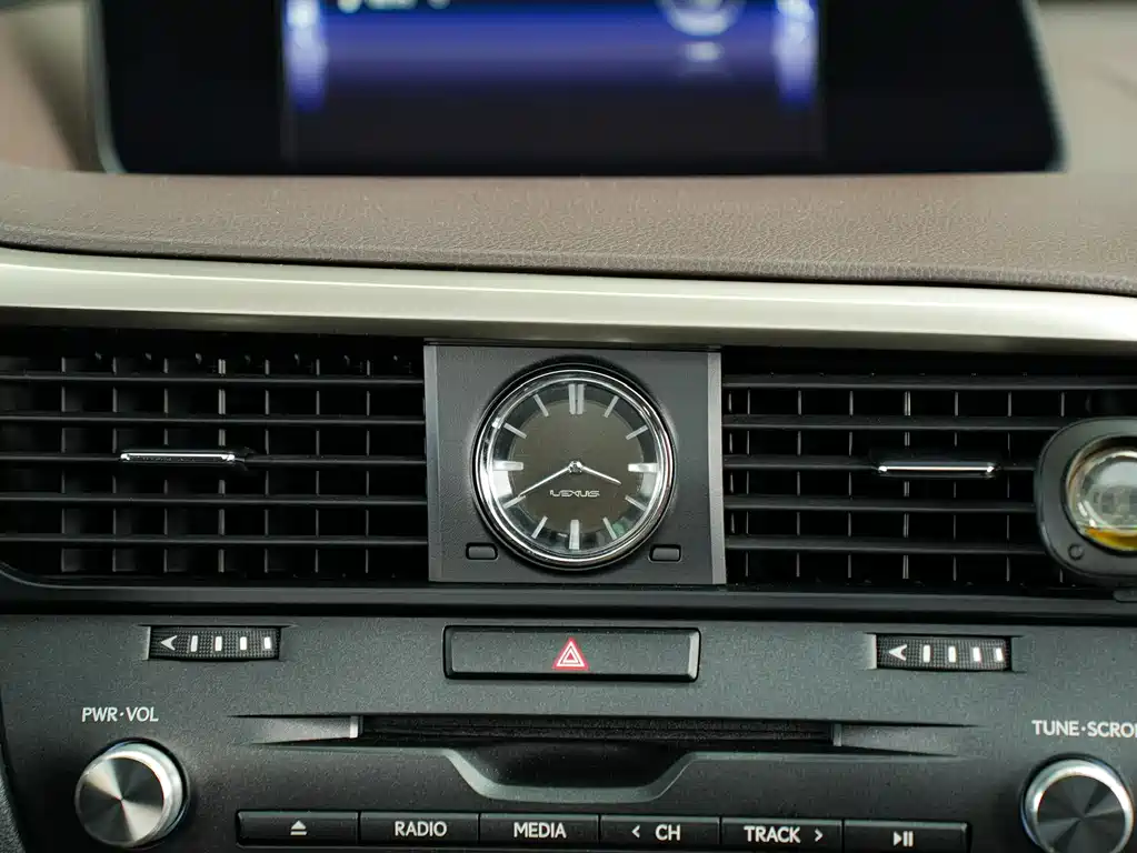 Lexus RX 2016 — фото 19