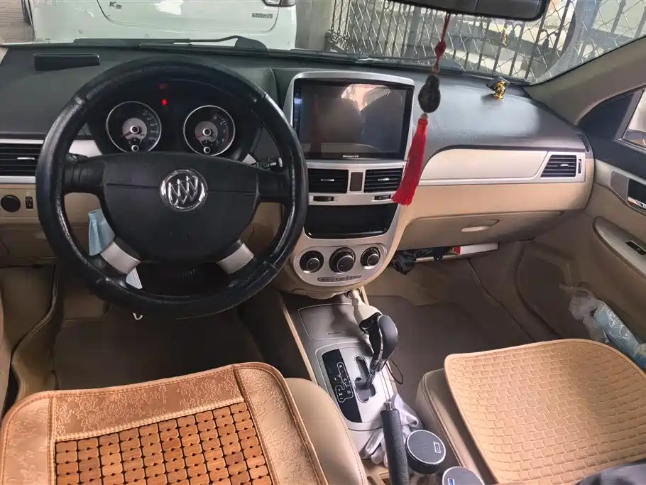 Buick Excelle 2014 — фото 12
