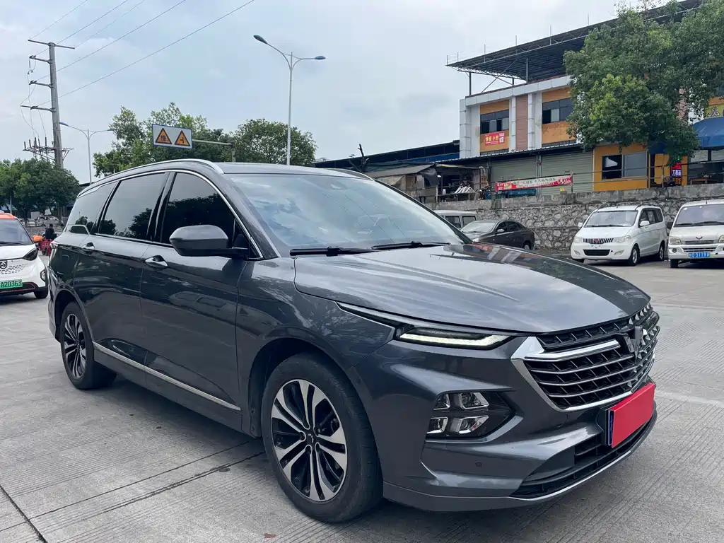 Wuling Victory 2022 — фото 1