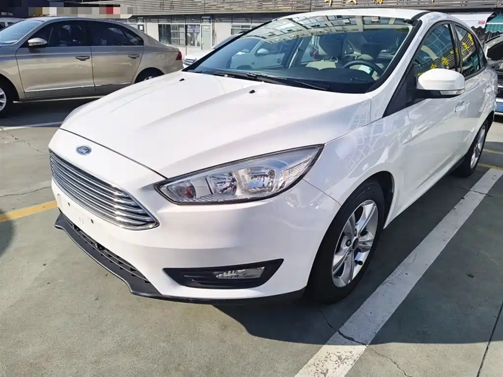 Ford Focus 2017 — фото 2