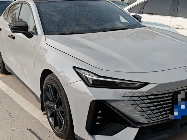 Changan UNI-V 2023