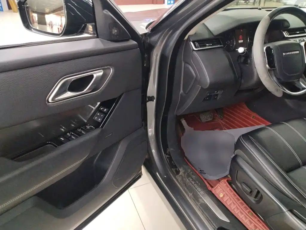 Land Rover Velar 2018 — фото 12