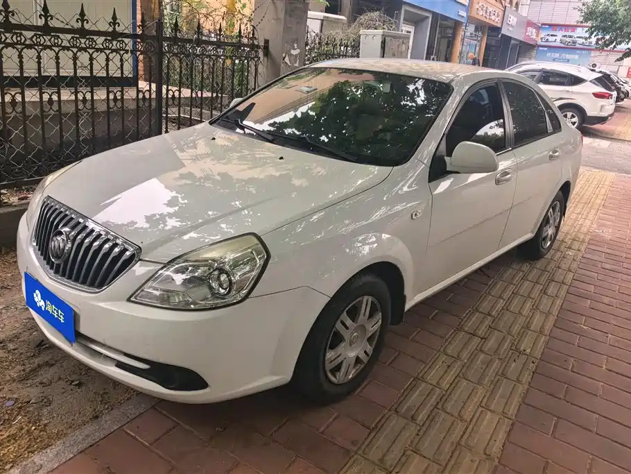 Buick Excelle 2014 — фото 1