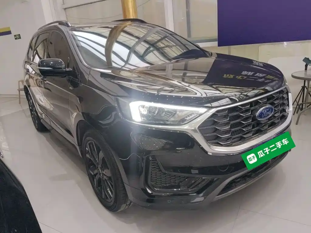 Ford Edge 2023 — фото 20