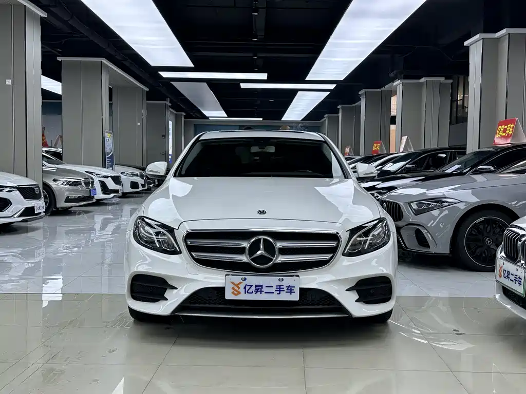 Mercedes-Benz E-Class 2019 — фото 2