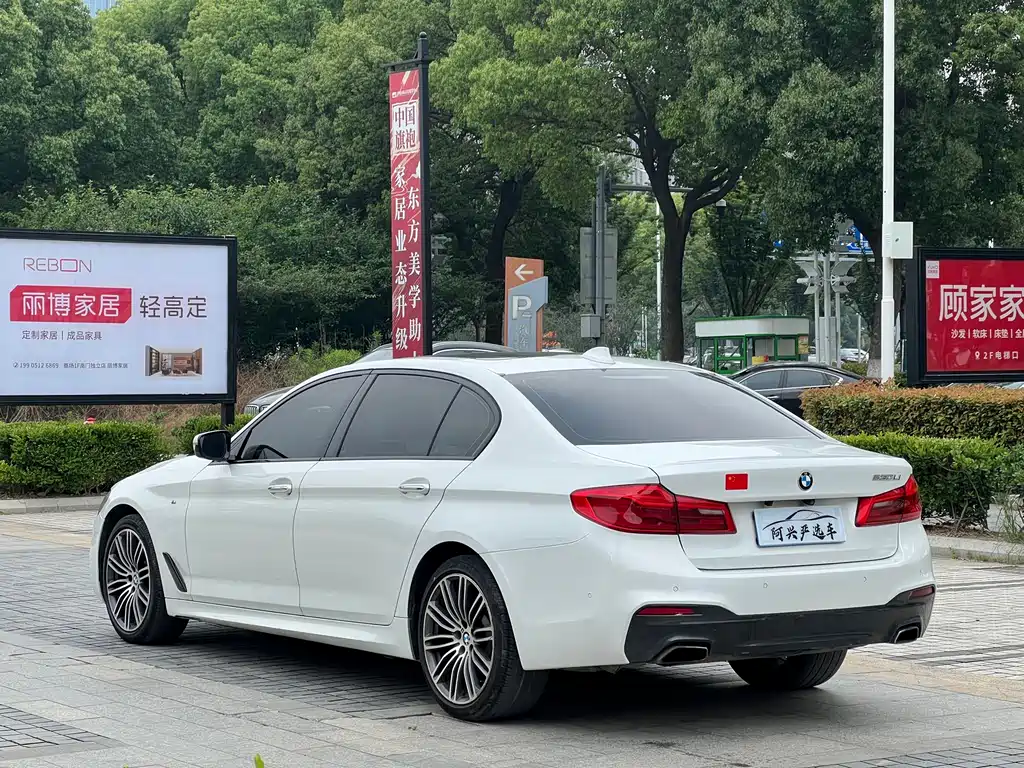 BMW 5 Series 2018 — фото 3