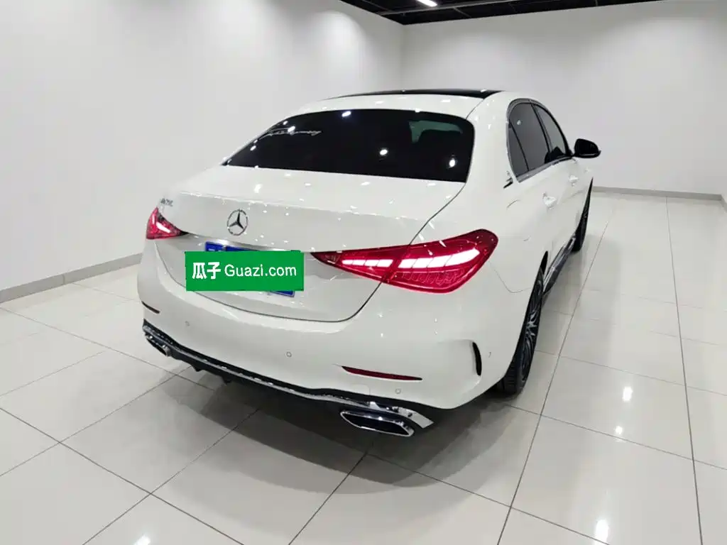 Mercedes-Benz C-Class 2025