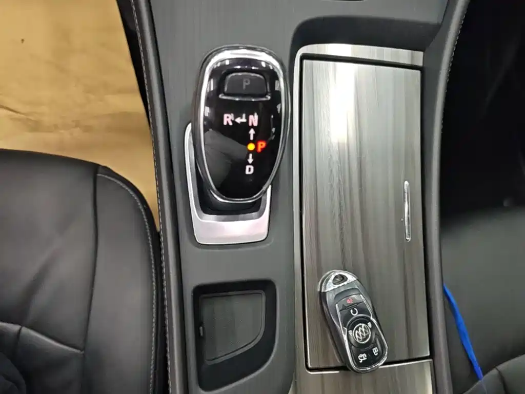 Buick LaCrosse 2019 — фото 14