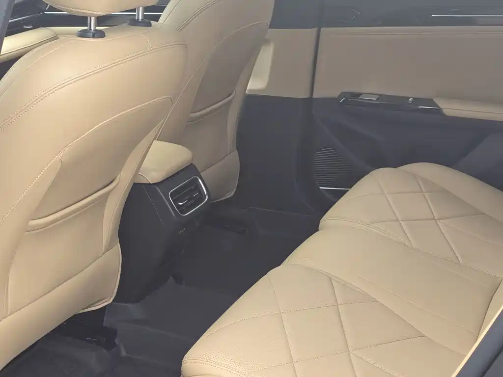 Geely Galaxy L6 2024 — фото 12