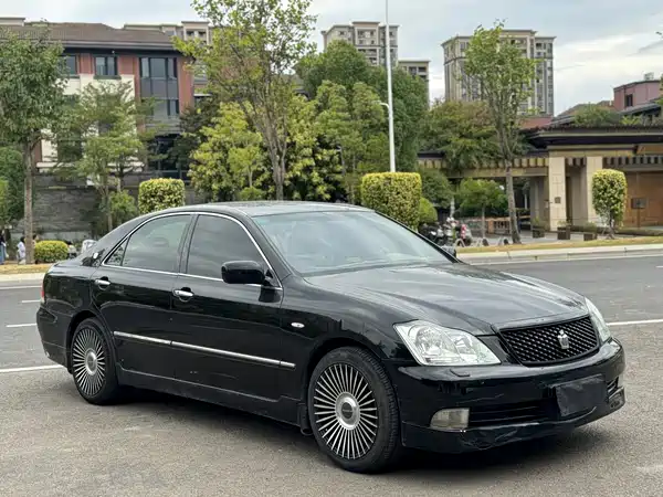Toyota Crown 2005