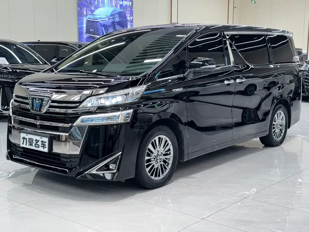 Toyota Vellfire 2021 — фото 1