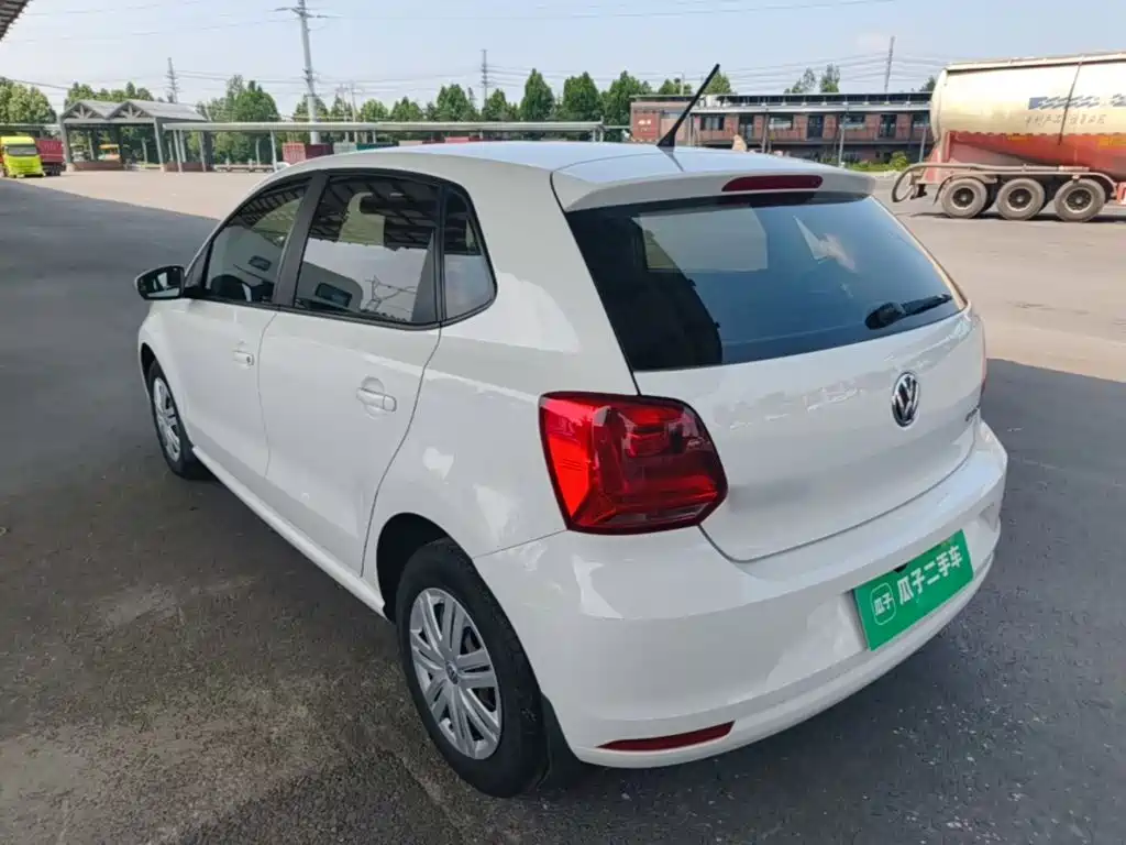 Volkswagen Polo 2015