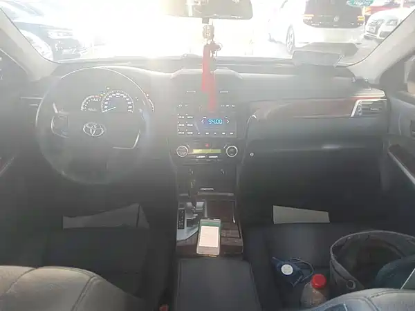 Toyota Camry 2014