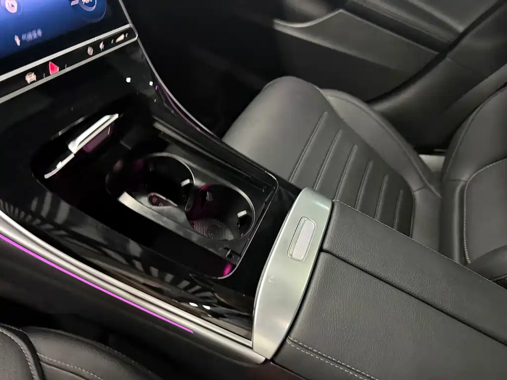 Mercedes-Benz C-Class 2026