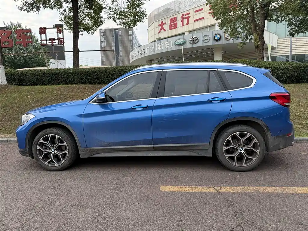 BMW X1 2019 — фото 3