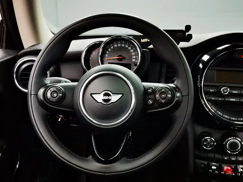 MINI MINI 2018 — фото 9