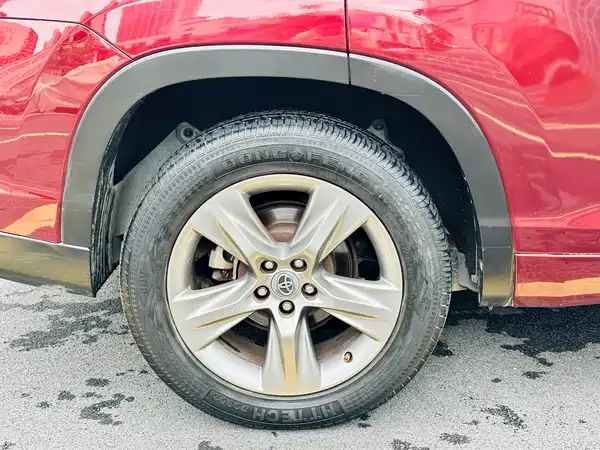 Toyota Highlander 2015