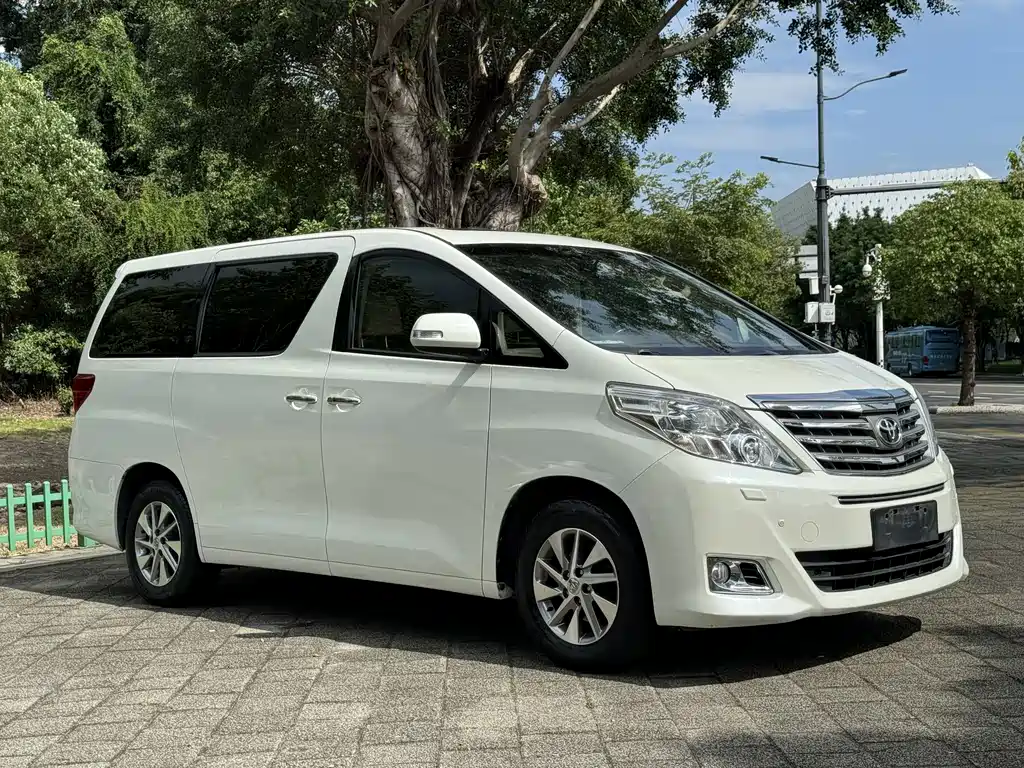 Toyota Alphard 2012 — фото 3