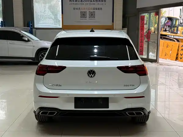 Volkswagen Golf 2023