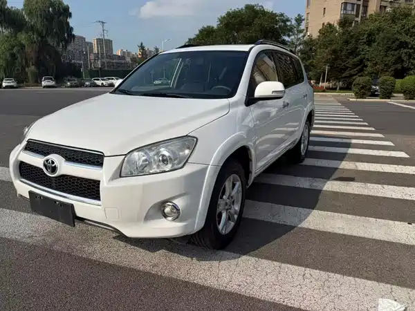 Toyota RAV4 2012