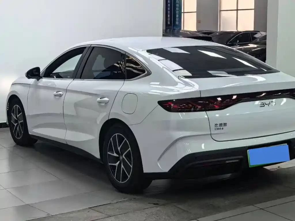 BYD Qin L 2024 — фото 9