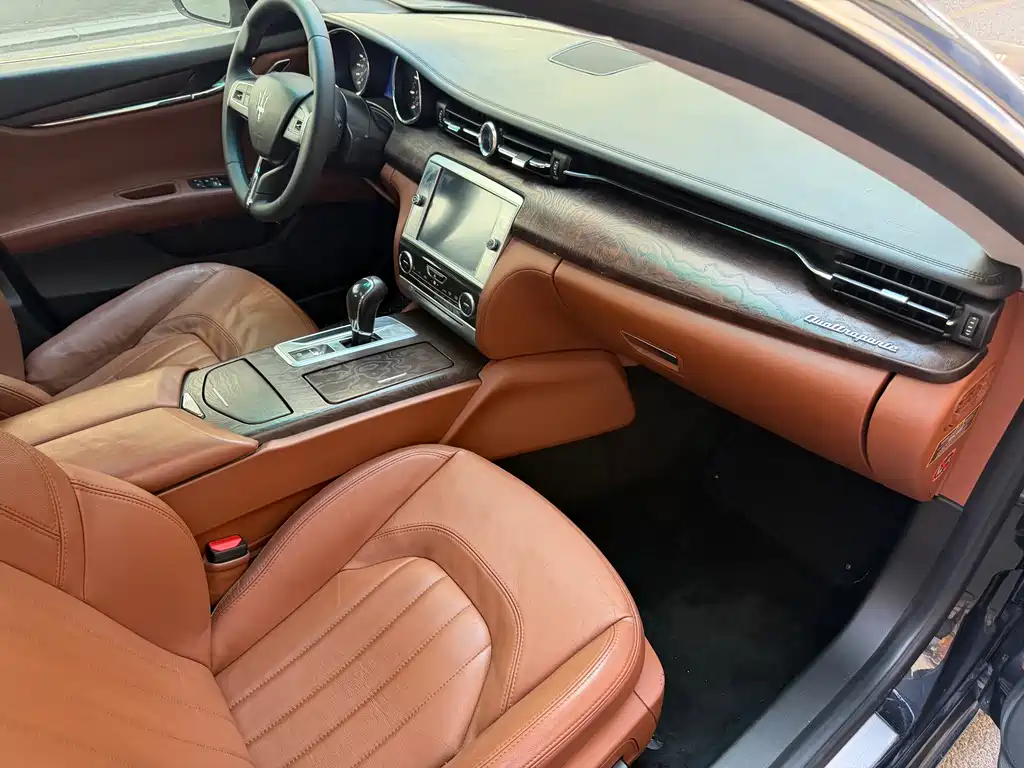 Maserati Quattroporte 2014 — фото 10