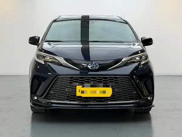 Toyota Granvia 2023