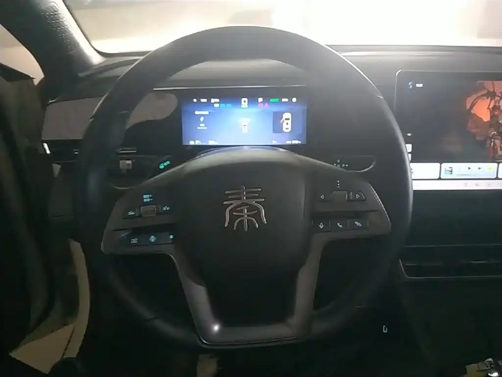 BYD Qin L 2025 — фото 11