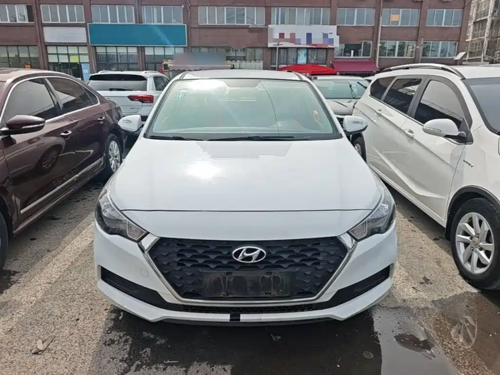 Hyundai Verna RV 2018 — фото 3