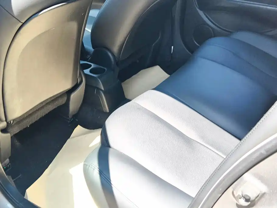 Nissan Sylphy 2018 — фото 11