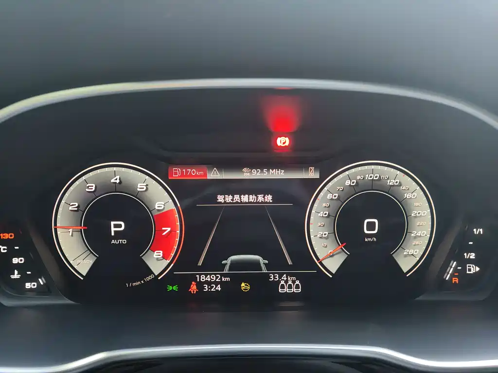 Audi Q3 2024 — фото 11