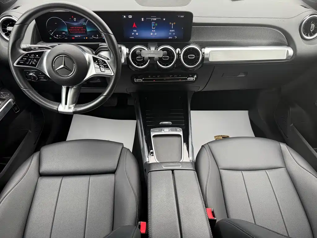 Mercedes-Benz GLB 2024 — фото 17