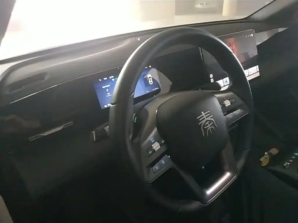 BYD Qin L 2025 — фото 10