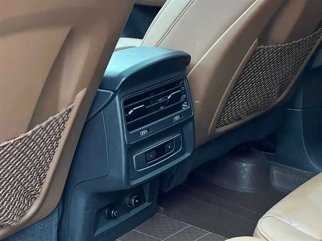 Audi Q7 2022 — фото 22